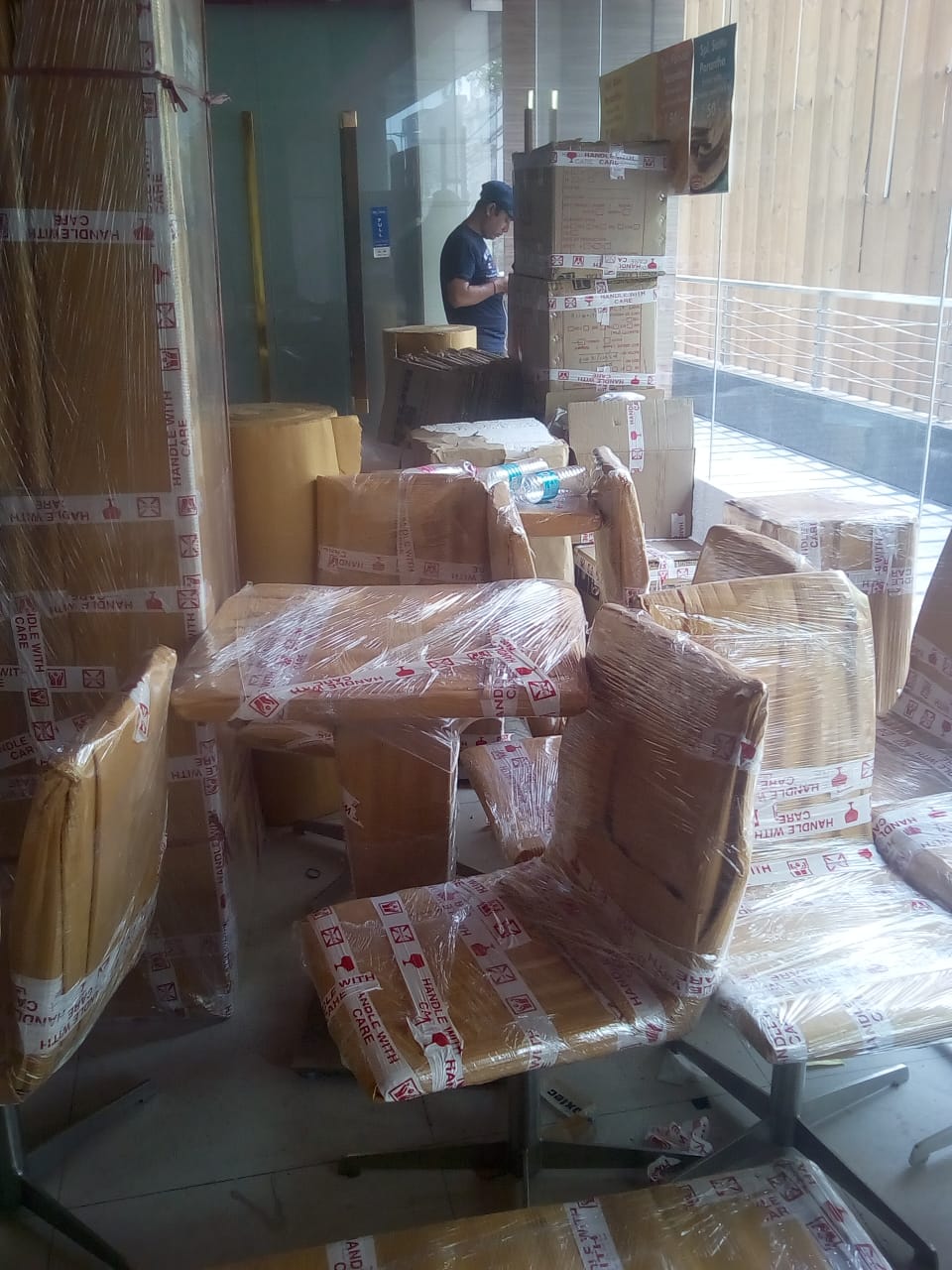 Packers and movers in Mahavir Enclave